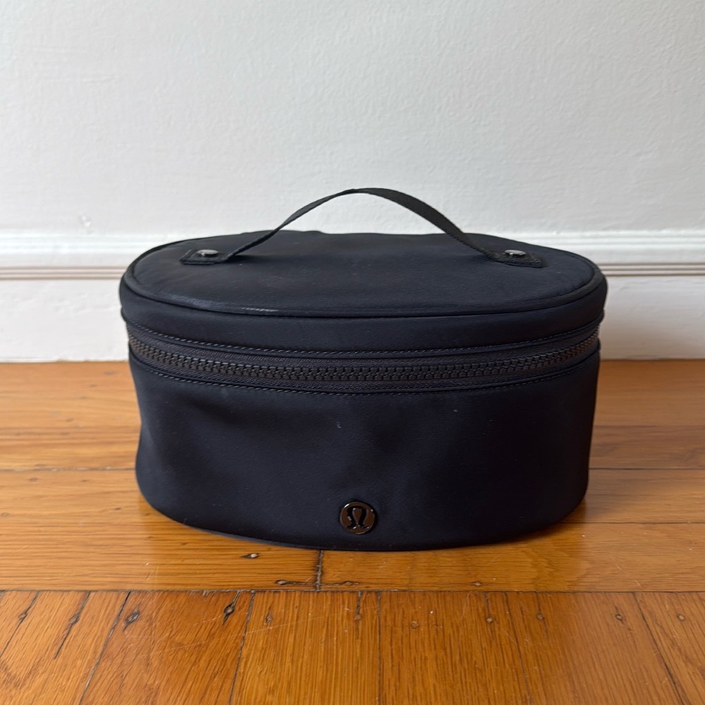 LULULEMON Dopp kit black